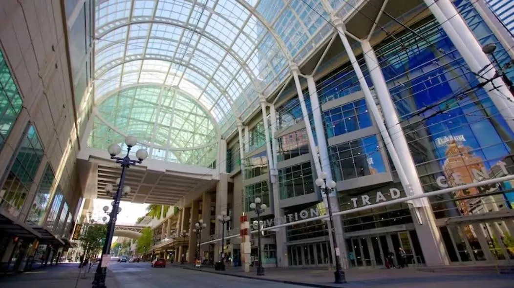 Tranquil 2Br Downtown Condo, Parking, King Bed Seattle 0*,  United States
